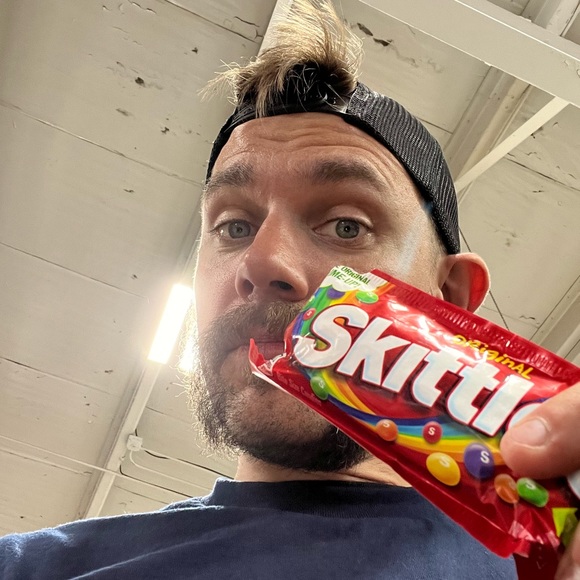 Meet your Posher, Joseph - Picture 2 of 2